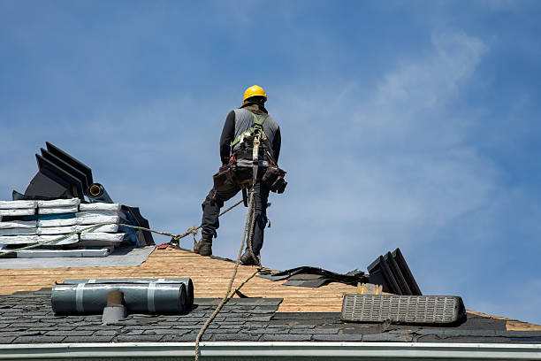 Professional Roofing technician working in Lutherville Timonium, MD